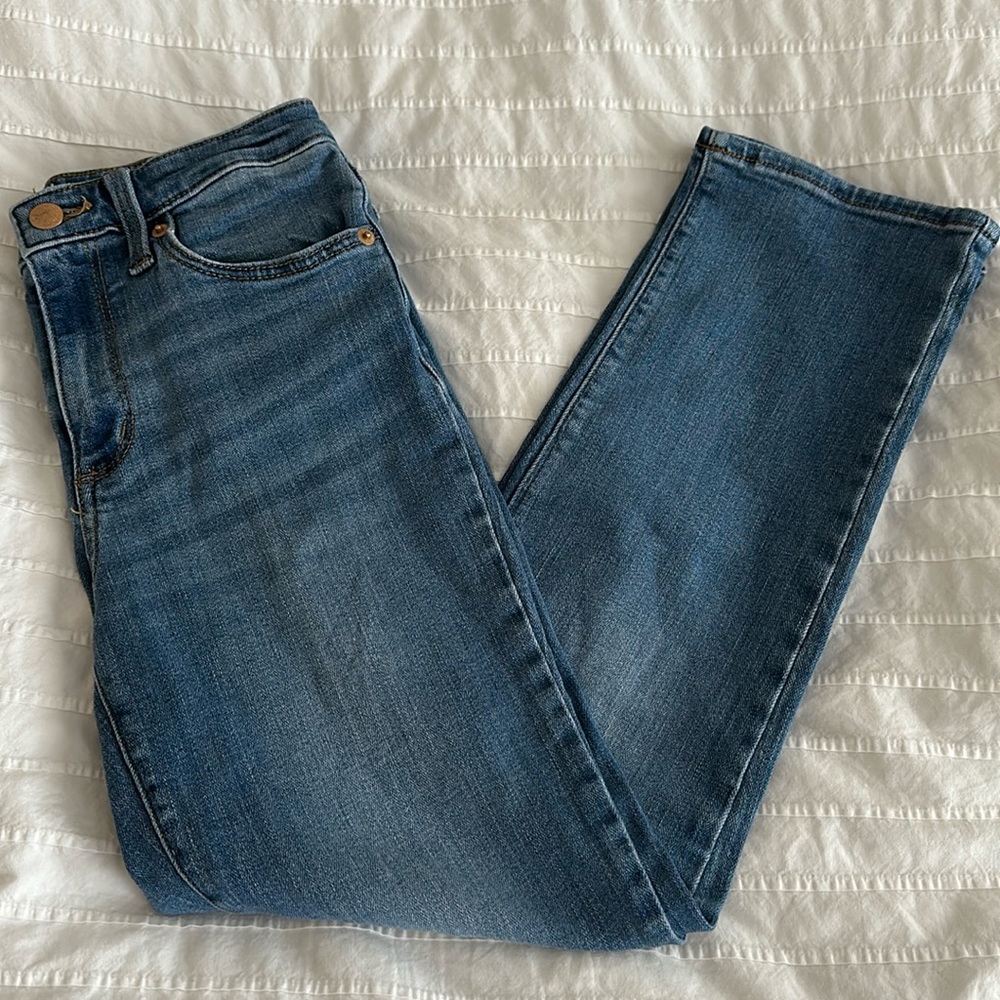 Universal Thread High Rise Slim Straight Jeans